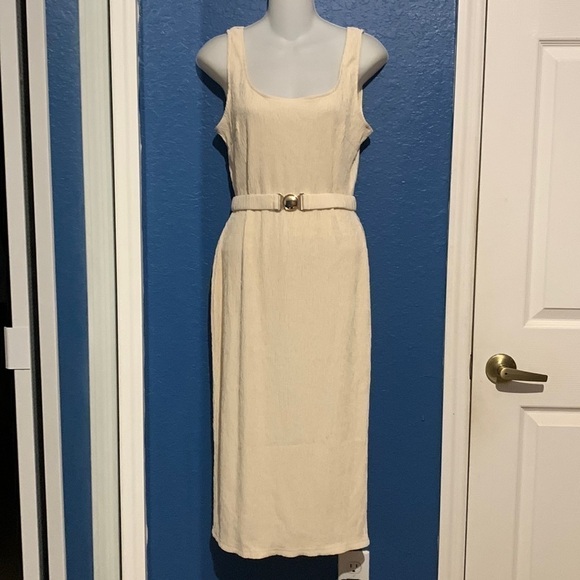 No Brand Dresses & Skirts - Cream Stretchy Dress size L
